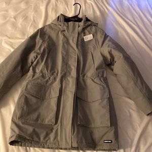 Lands End Women’s Squall Insulated Waterproof Winter Parka with Hood SIZE LARGE